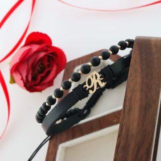 Bratara cu piele si Onix + 10 bilute din aur si initiala la alegere